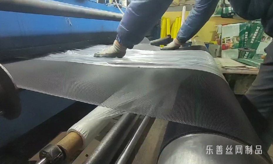 什么是高透网高清网纱窗？ 高透风高透光，秒拆洗秒安装！